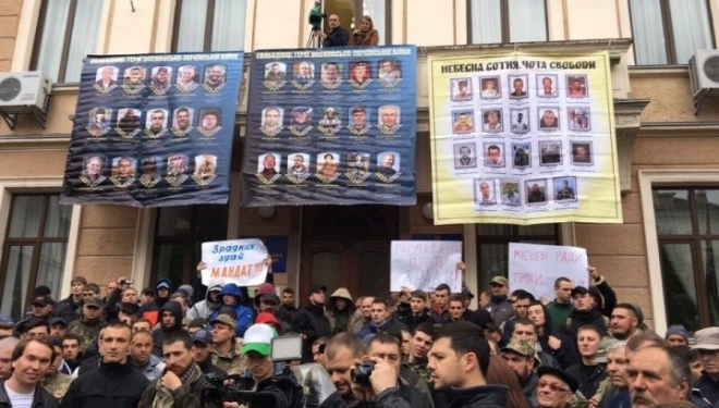 Депутати «замінували» Тернопільську міську раду?