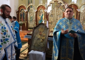 Село на Тернопільщині прийняло чудотворну ікону
