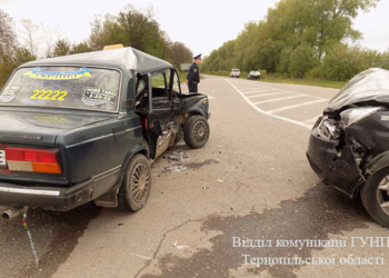 У ДТП зіткнулися два авто – пасажирка в реанімації (ФОТО)