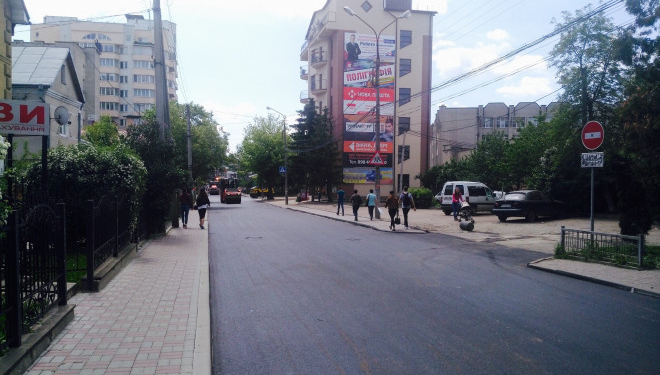 У Тернополі одну ділянку дороги зробили “на глянц”