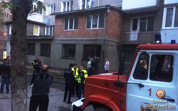 У Тернополі евакуювали 15 людей з палаючої багатоповерхівки
