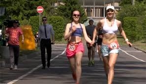 Відома біатлоністка Олена Підгрушна взяла участь у благодійному забігу Wings For Life App (ВІДЕО)