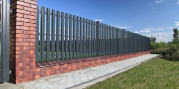 У Тернополі хочуть забрати паркани та огорожі, які закривають красиві місця та обмежують рух дворами