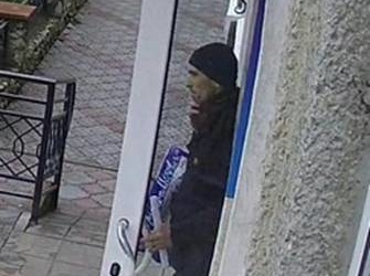 Розшукують злодія, який пограбував шкільний кабінет фізики (ВІДЕО, ФОТО)