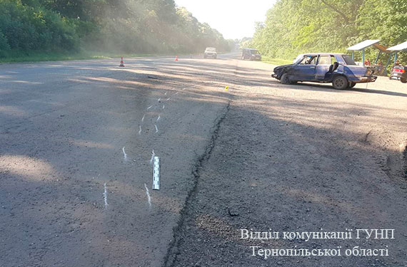 На Тернопільщині два п’яних водія потрапили у ДТП – один з них загинув (ФОТО)