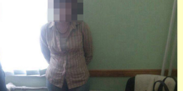 На хабарі спіймали викладачку вишу
