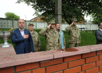 Резервісти з Тернополя відправилися до навчальних центрів Збройних Сил України