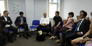 Доленосна зустріч: тернопільський студент зустрівся з Нобелівським лауреатом