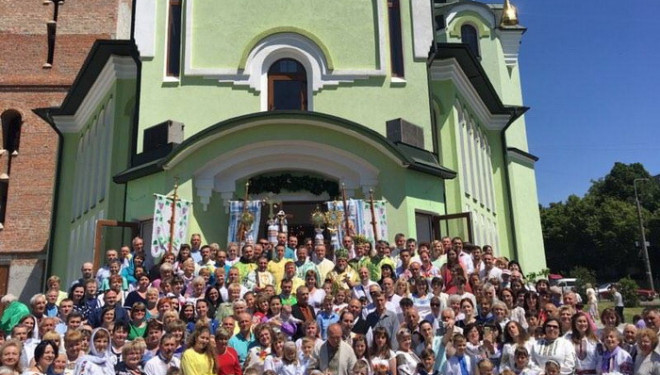 У Тернополі нарешті добудували храм на Тарнавського, який зводили десятки років (фотофакт)