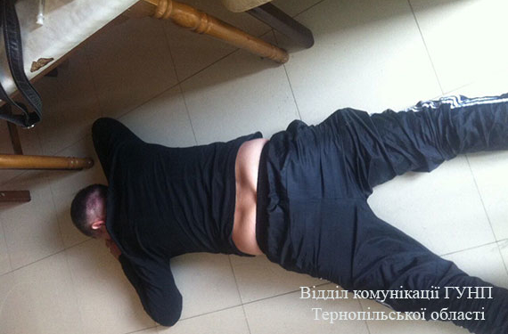 “На гарячому” накрили злочинне у групування (ФОТО)