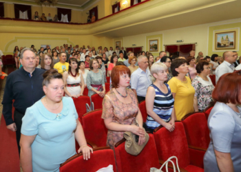 Тернопільських медиків привітали з професійним святом (ФОТО)