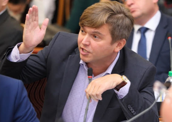 Депутат міської ради систематично обкрадав комунальне підприємство, де він був директором  (фотодокази)