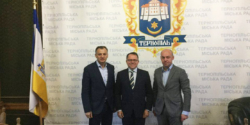 Очільник Тернополя Сергій Надал зустрівся з Послом України в Аргентині Юрієм Дюдіном