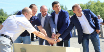 У Тернополі заклали капсулу під будівництво Центру веслування та водних видів спорту