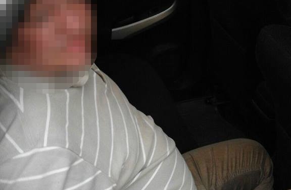 У центрі Тернополя невідомий чоловік погрожував людям пістолетом