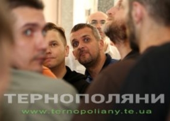 У Тернополі завершилася політична криза, а трьох депутатів-зрадників викинули на «смітник» історії