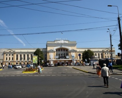 У Тернополі під колесами потягу загинула літня людина