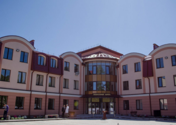 Президент відкрив довгоочікуваний лабораторний комплекс на Тернопільщині (фото)