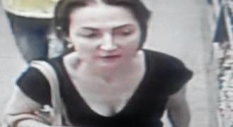 Розшукують жінку, яка поцупила косметику з WATSONS (ФОТО)