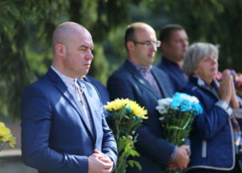 Міський голова Сергій Надал разом з тернополянами вшанували пам’ять загиблих Героїв АТО
