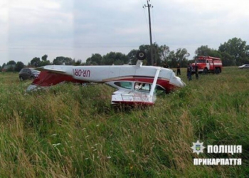 Освідчення в небі: льотчик із Чорткова  невдало приземлився