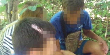 У Тернополі патрульні затримали дітей з наркотиками