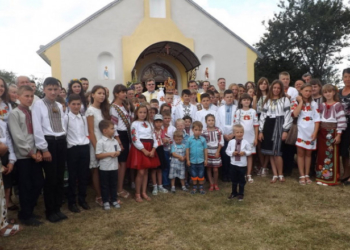 На Тернопільщині відкрили новий храм, а приїхав освячувати його владика