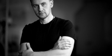 Павло Табаков презентував новий кліп і їде з концертом у Тернопіль