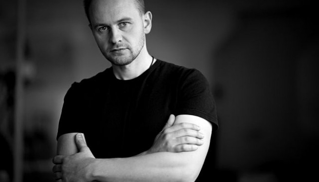 Павло Табаков презентував новий кліп і їде з концертом у Тернопіль