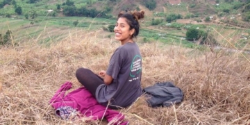 Що розповіла волонтерка з Англії, яка викладає англійську для маленьких жителів Тернопільщини