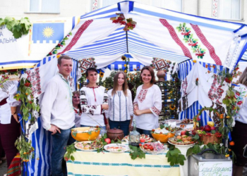 Фестиваль «Борщівська вишиванка» об’єднав на Тернопільщині гостей з усієї України (фото)