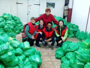 Для тернопільських пенсіонерів закупили продуктів на 7 тисяч євро