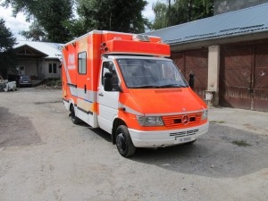 Німці подарували тернопільському університету авто (фотофакт)