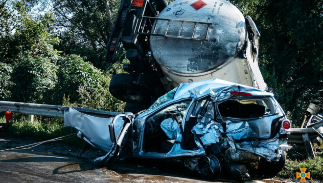 Рятувальники показали страшне відео з місця аварії на Тернопільщині (відео)