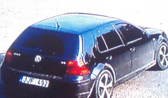 У Тернополі розшукують підозрілу машину з іноземними номерами (фотофакт)