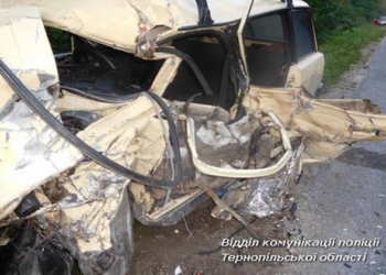 Водій “Жигулів” потрапив у ДТП та загинув у кареті швидкої