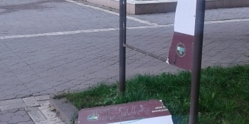 У Тернополі камера зафіксувала трьох неадекватних вандалів