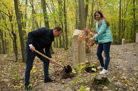 На Тернопільщині в штабі УПА висадили калини