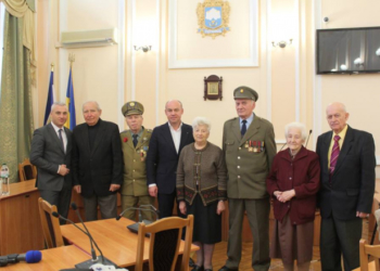 Ветеранам ОУН-УПА у Тернополі вручили подяки та цінні подарунки