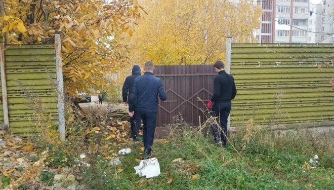 Які люди незаконно встановили у Тернополі браму: поліція її демонтувала