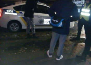 Неповнолітні хлопці пограбували магазин та вкрали алкоголь