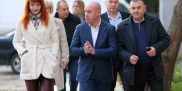 Триває капітальний ремонт двору на бульварі Симона Петлюри