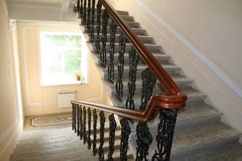 Падіння зі сходів вартувало життя мешканцю Тернопільщини