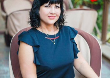 Вічна память: померла викладачка х