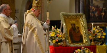 Вже понад місяць чудотворна ікона з Тернопільщини перебуває в Італії