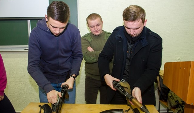 Учасники АТО розповіли тернопільським студентам про сучасні реалії протистояння на Сході