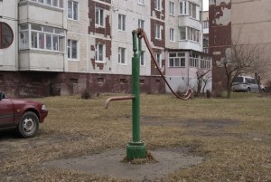 У Тернополі зремонтують колонки-качалки