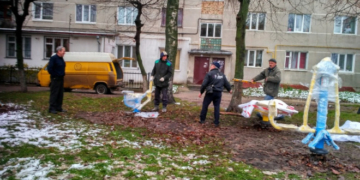 У Тернополі встановили ще один спортивний майданчик 