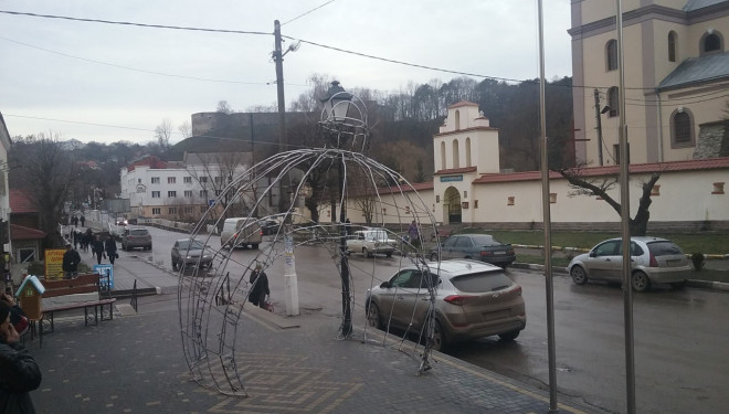 У Теребовлі поставлять велетенську кулю