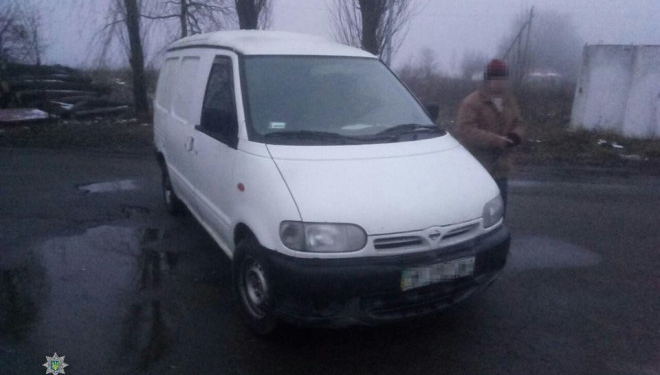 Зупинили порушника і знайшли автомобіль, який був у розшуку